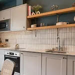 The Cotham Arms Apartment