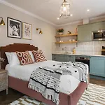 아파트 The Cotham Arms 브리스틀