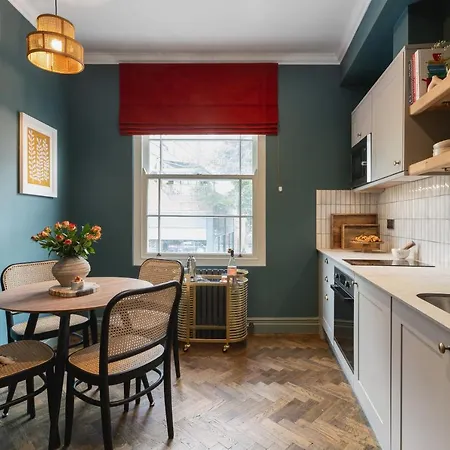 The Cotham Arms Apartment Bristol