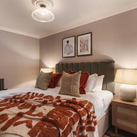 The Cotham Arms Apartment