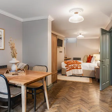 The Cotham Arms * Bristol