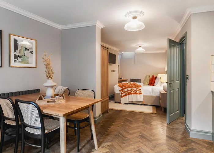 The Cotham Arms * Bristol