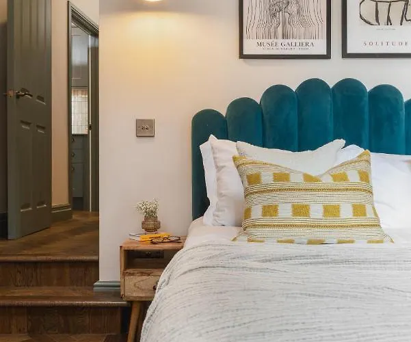 Apartment The Cotham Arms *