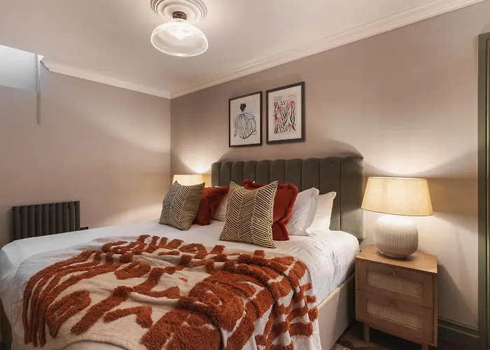 The Cotham Arms Apartment